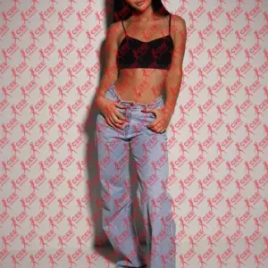 Имя: Александра, Возраст: 19, Грудь: 2