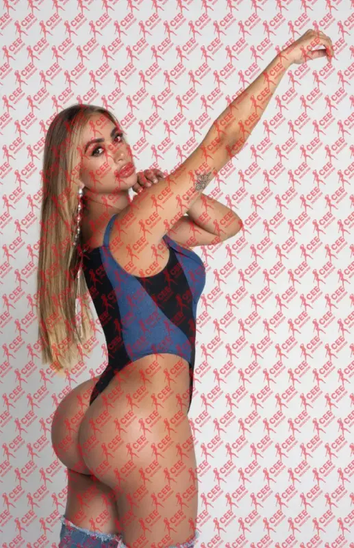 Имя: Ариана, Возраст: 24, Грудь: 4