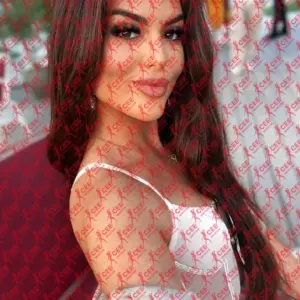 Имя: Гала, Возраст: 23, Грудь: 2