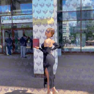 Имя: Афина, Возраст: 22, Грудь: 1