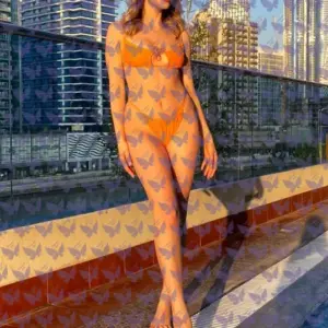 Имя: Айза, Возраст: 22, Грудь: 2