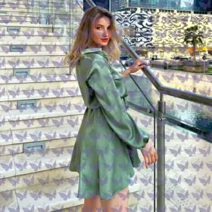 Имя: Айза, Возраст: 22, Грудь: 2