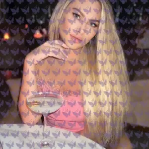 Имя: Аксена, Возраст: 26, Грудь: 3