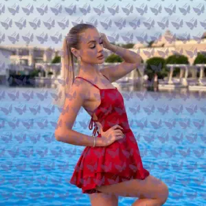 Имя: Александра, Возраст: 23, Грудь: 2