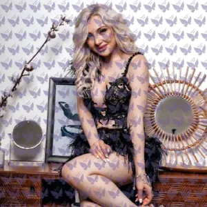 Имя: Алена, Возраст: 26, Грудь: 3