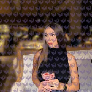 Имя: Алессия, Возраст: 27, Грудь: 1