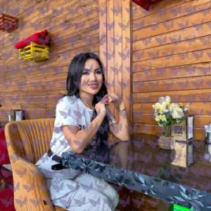 Имя: Алия, Возраст: 21, Грудь: 2