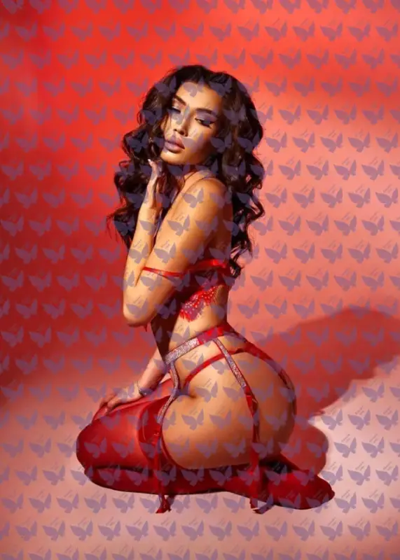 Имя: Алима, Возраст: 24, Грудь: 2