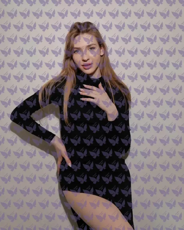 Имя: Алиса, Возраст: 20, Грудь: 1