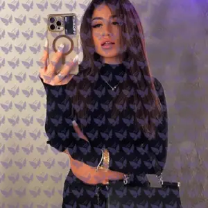 Имя: Алиса, Возраст: 24, Грудь: 3