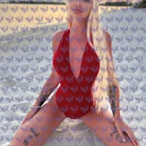 Имя: Алиса, Возраст: 23, Грудь: 3