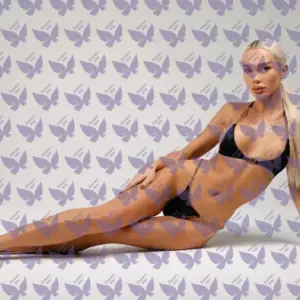 Имя: Алиса, Возраст: 21, Грудь: 3