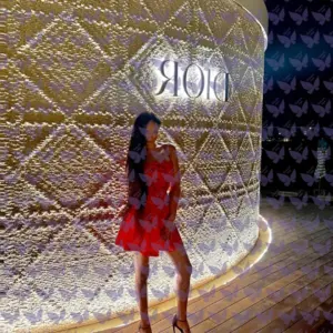 Имя: Алиса, Возраст: 33, Грудь: 2