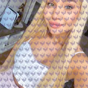 Имя: Алиссон, Возраст: 22, Грудь: 3