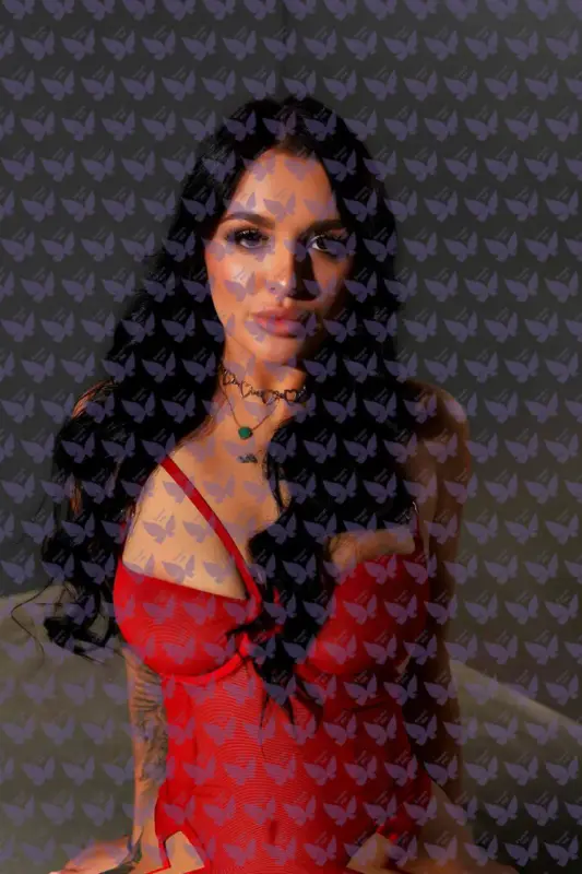 Имя: Алсу, Возраст: 23, Грудь: 3