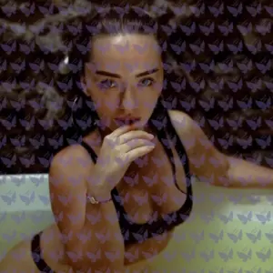 Имя: Амели, Возраст: 25, Грудь: 2