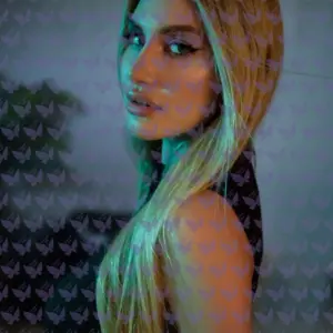 Имя: Амелия, Возраст: 22, Грудь: 4