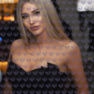 Имя: Амелия, Возраст: 22, Грудь: 4