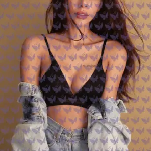 Имя: Амелин, Возраст: 24, Грудь: 2