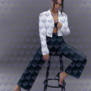 Имя: Амина, Возраст: 19, Грудь: 2