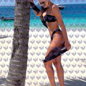 Имя: Антонелла, Возраст: 24, Грудь: 3