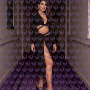 Имя: Антонелла, Возраст: 24, Грудь: 3