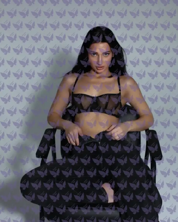 Имя: Ария, Возраст: 22, Грудь: 2