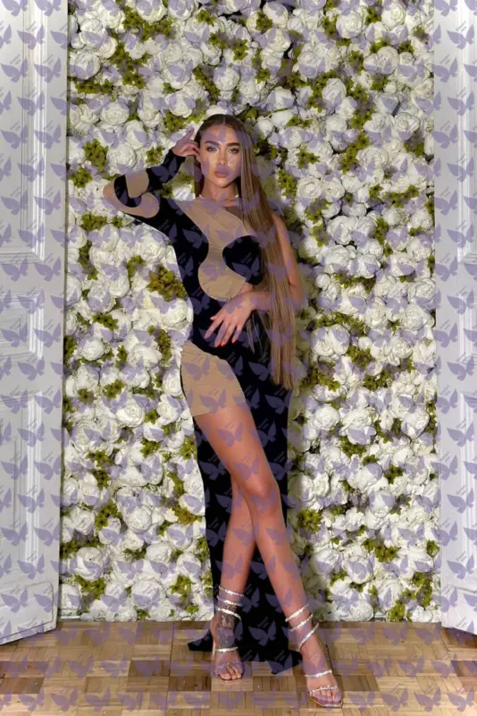 Имя: Арина, Возраст: 22, Грудь: 3