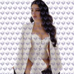 Имя: Арина, Возраст: 20, Грудь: 2