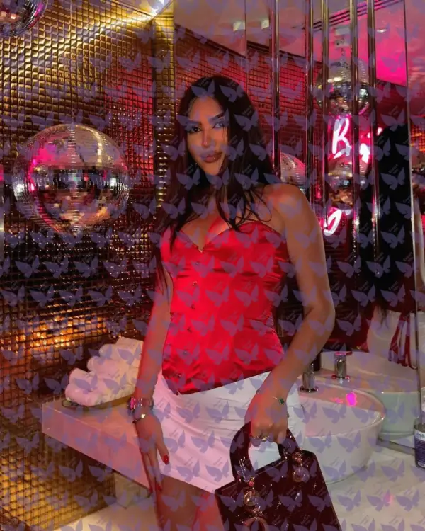 Имя: Артемида, Возраст: 25, Грудь: 2