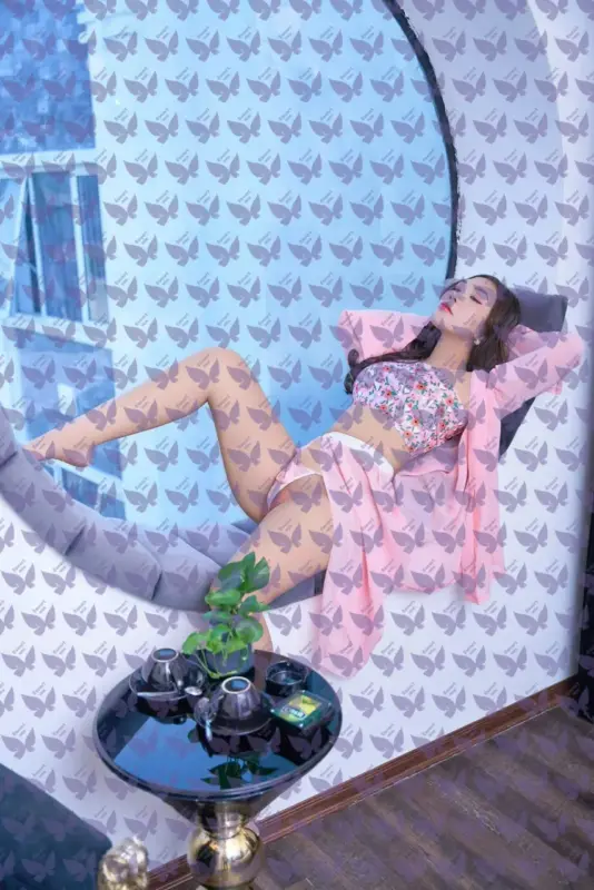 Имя: Артемизия, Возраст: 25, Грудь: 2