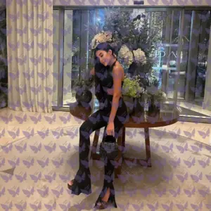 Имя: Асал, Возраст: 25, Грудь: 3