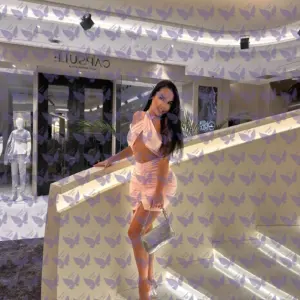 Имя: Аси, Возраст: 25, Грудь: 3