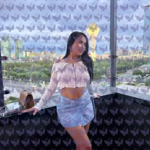 Имя: Аси, Возраст: 25, Грудь: 3