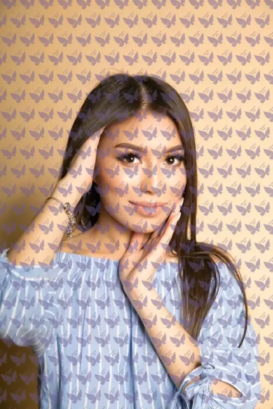 Имя: Азиза, Возраст: 25, Грудь: 2