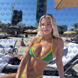 Имя: Беатрикс, Возраст: 23, Грудь: 2