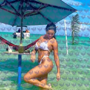 Имя: Биах, Возраст: 26, Грудь: 3