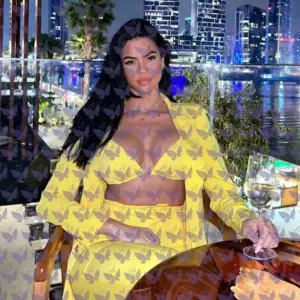 Имя: Биах, Возраст: 26, Грудь: 3