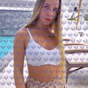 Имя: Чарли, Возраст: 23, Грудь: 2