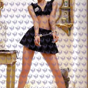 Имя: Чарли, Возраст: 22, Грудь: 1