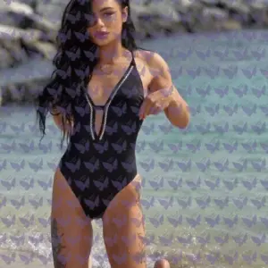 Имя: Даяна, Возраст: 26, Грудь: 1