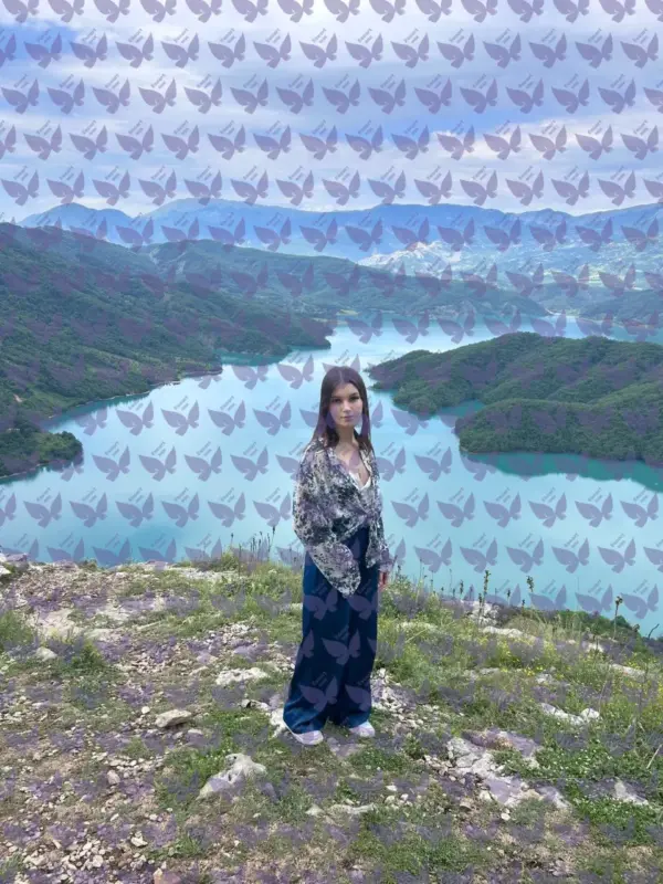 Имя: Дарси, Возраст: 20, Грудь: 2