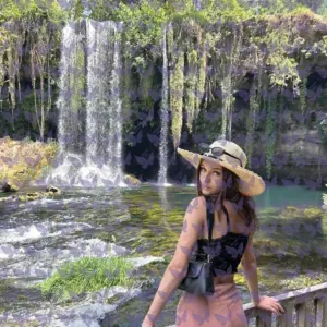 Имя: Дарси, Возраст: 20, Грудь: 2