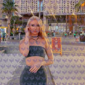 Имя: Дейзи, Возраст: 25, Грудь: 1