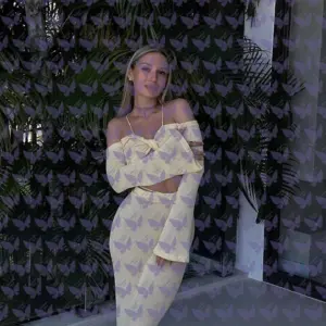 Имя: Делайла, Возраст: 25, Грудь: 1