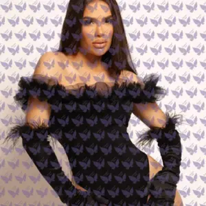 Имя: Делия, Возраст: 27, Грудь: 2