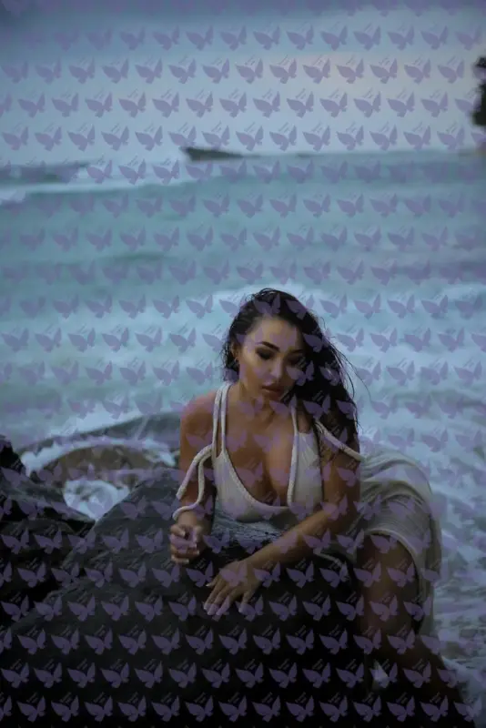 Имя: Диди, Возраст: 30, Грудь: 3