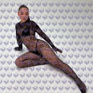 Имя: Дина, Возраст: 20, Грудь: 2