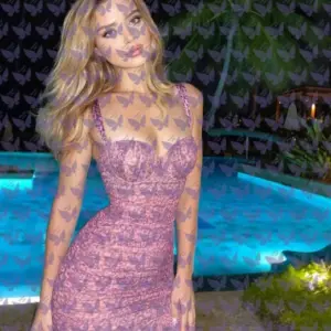 Имя: Доменика, Возраст: 23, Грудь: 1