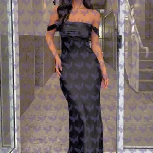 Имя: Доминика, Возраст: 27, Грудь: 2